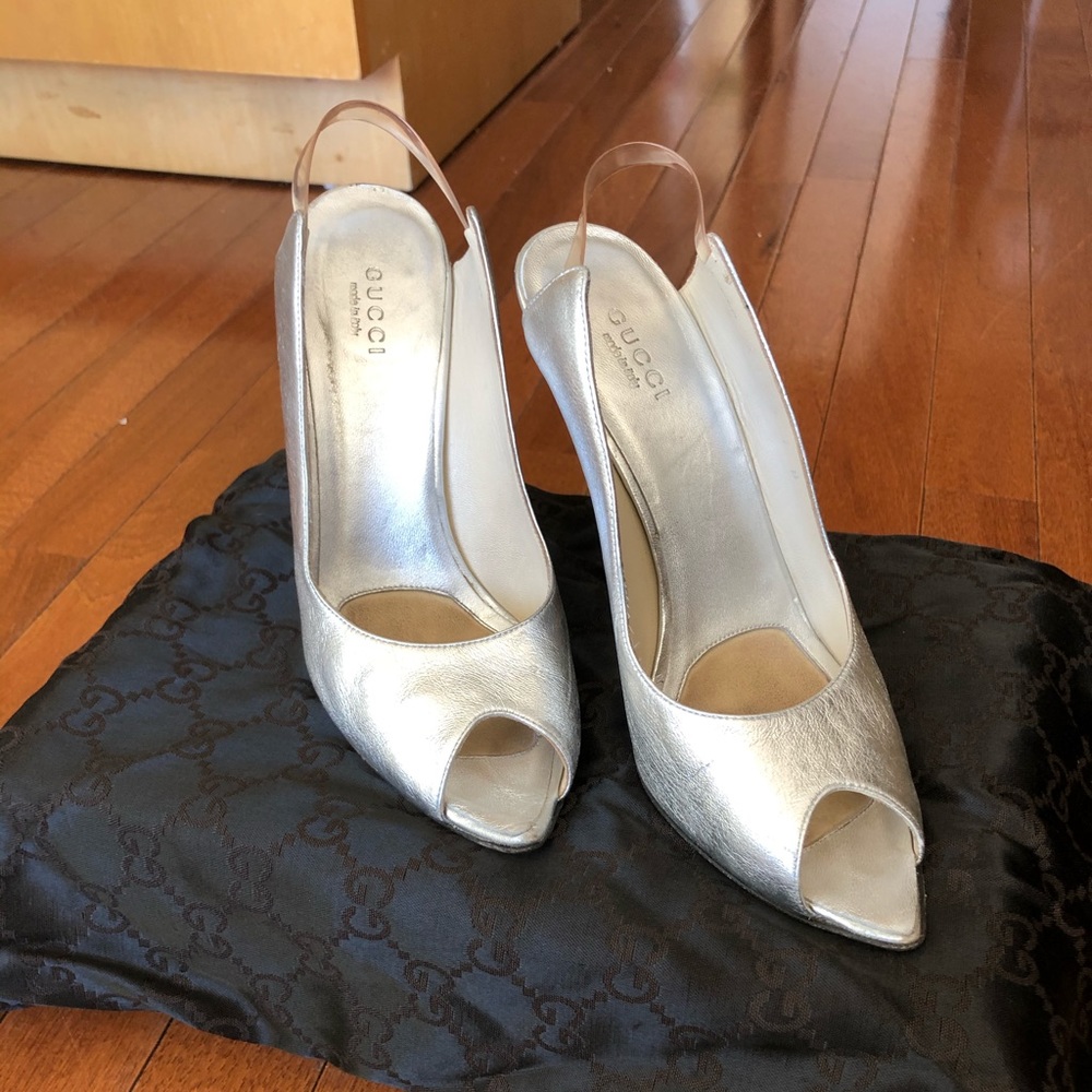 Gucci silver leather heels from early 2000s size 7